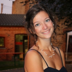 Maurine Wezembeek-Oppem