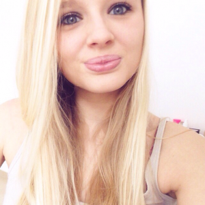 Melanie Vitry en Artois