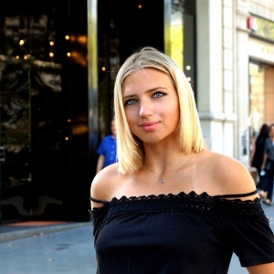 Valeria Nîmes