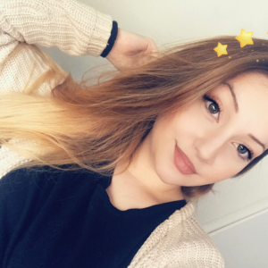 Julie Mantes-la-Jolie