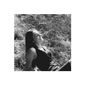 Ines Aigrefeuille-sur-Maine